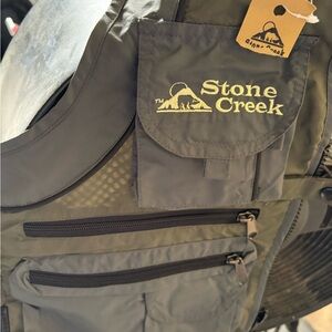 Stone Creek Men's Gray/Green Fishing Vest